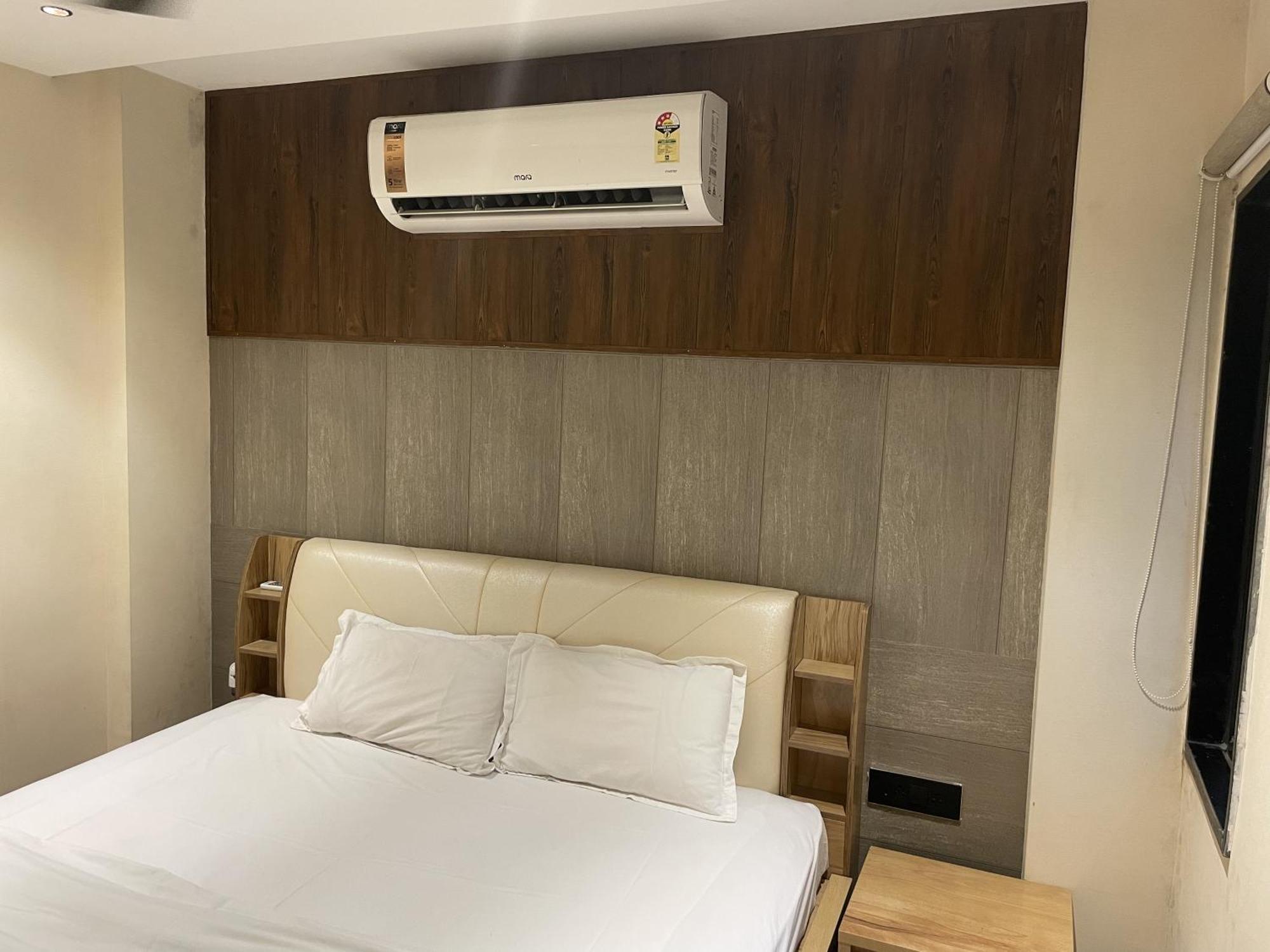 Stayez Studio Apartments 印多尔 外观 照片